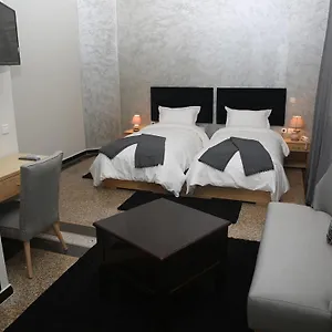 https://point-du-jour-10-rue-lieutnant-berger-casablanca-ma.hotels-casablanca.net